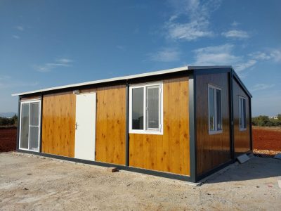 ROYSAL 42 m² ahşap görünümlü konteyner ev dış görünüşü